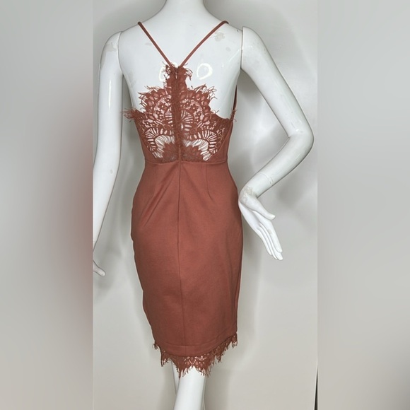 ASTR Sz S Body Con Stretch with Lace Racerback Coral Cedar Dress - Picture 1 of 8